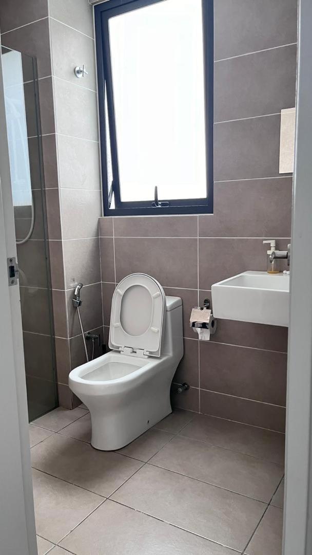 Fully Furnished Studio Unit. Sungai Buloh Exteriér fotografie